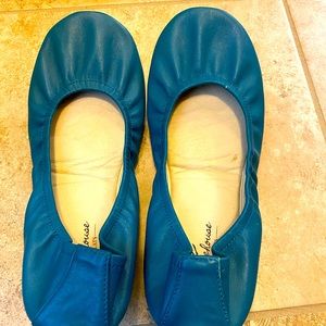 Storehouse flats womens size 8 in turquoise teal